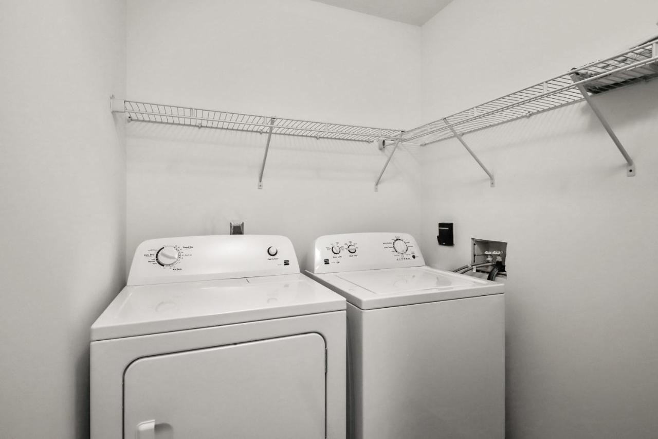Comfy And Spacious 1Br W Pool Gym Workspace Bradenton Eksteriør bilde